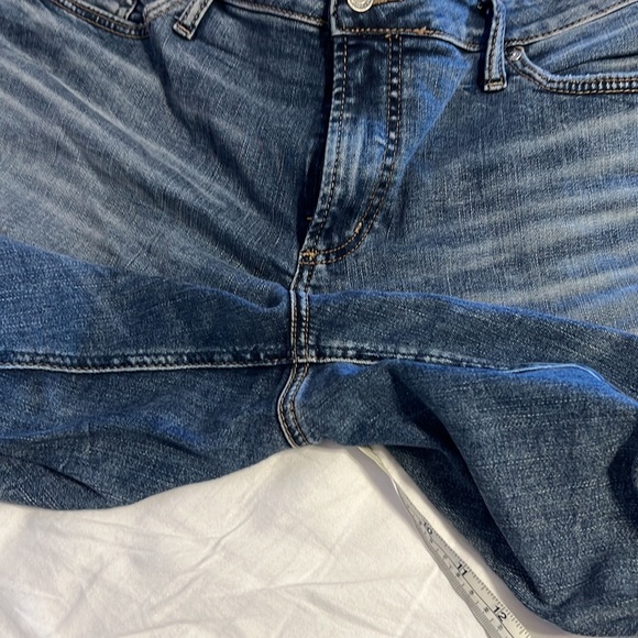 Silver jeans boyfriend mid rise slim leg plus size jeans.
Style # W27175SDG204 - Picture 6 of 10